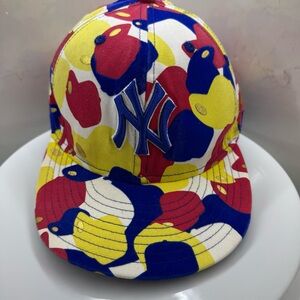 New Era Multicolor Abstract Pattern Hat size 7 1/2 fitted